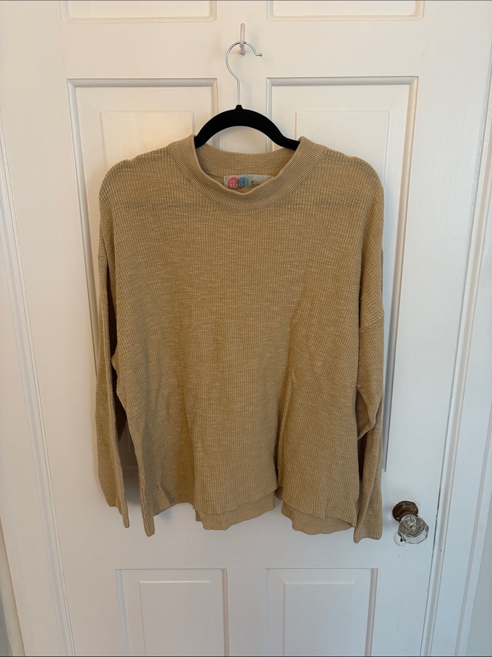 Relaxed Scoop Neck Sweater in Tan-Cream